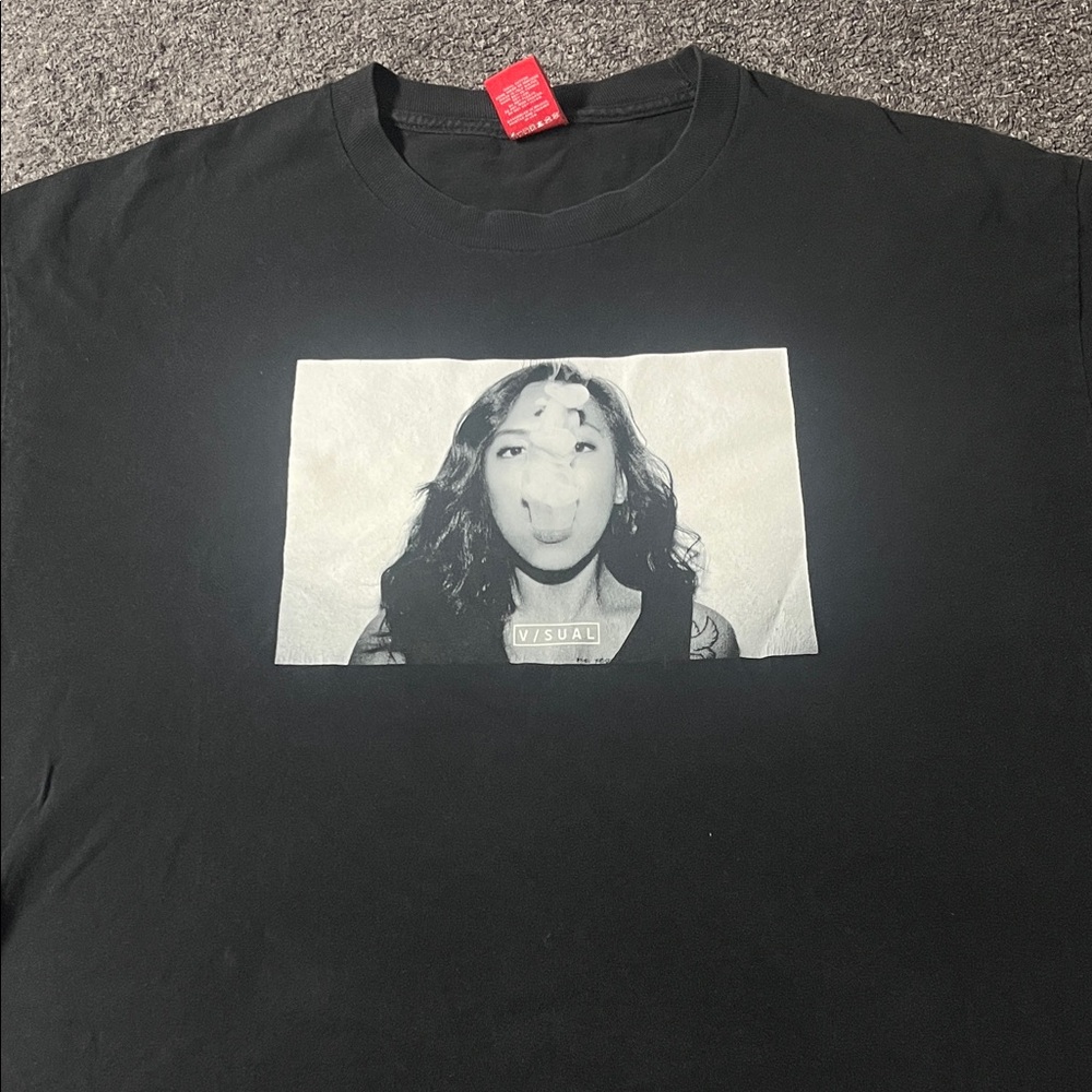 Black V/sual Graphic Men's Tee
